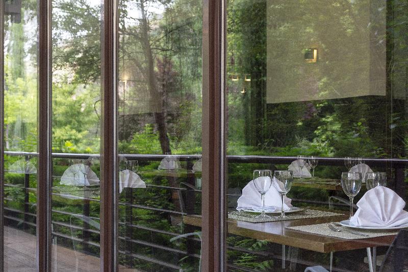 Hotel Balneario de Trillo - Carlos III