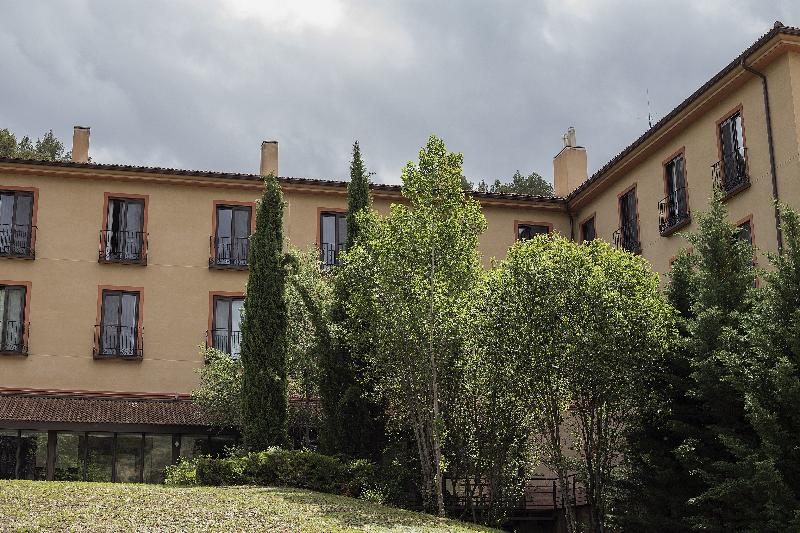 Hotel Balneario de Trillo - Carlos III