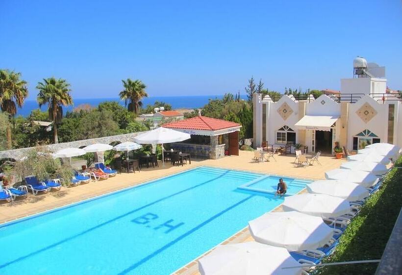 Отель Bare Hill Holiday Village