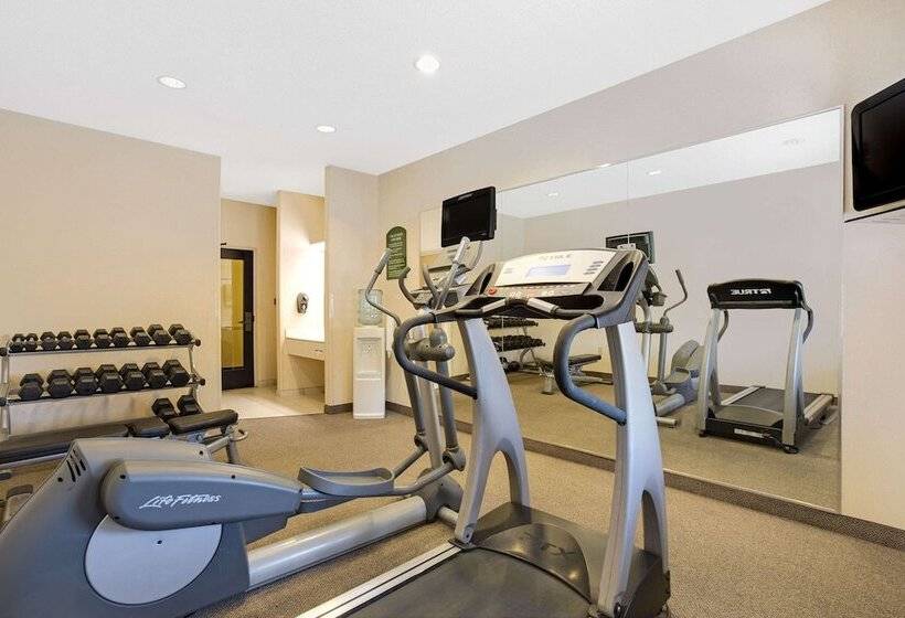 هتل Baymont By Wyndham Tucson Airport