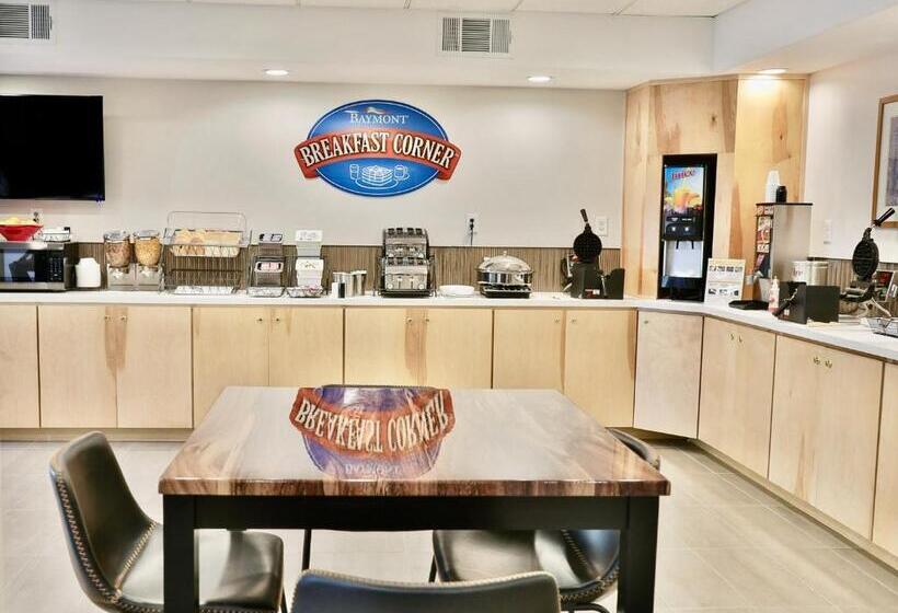 هتل Baymont By Wyndham Tucson Airport