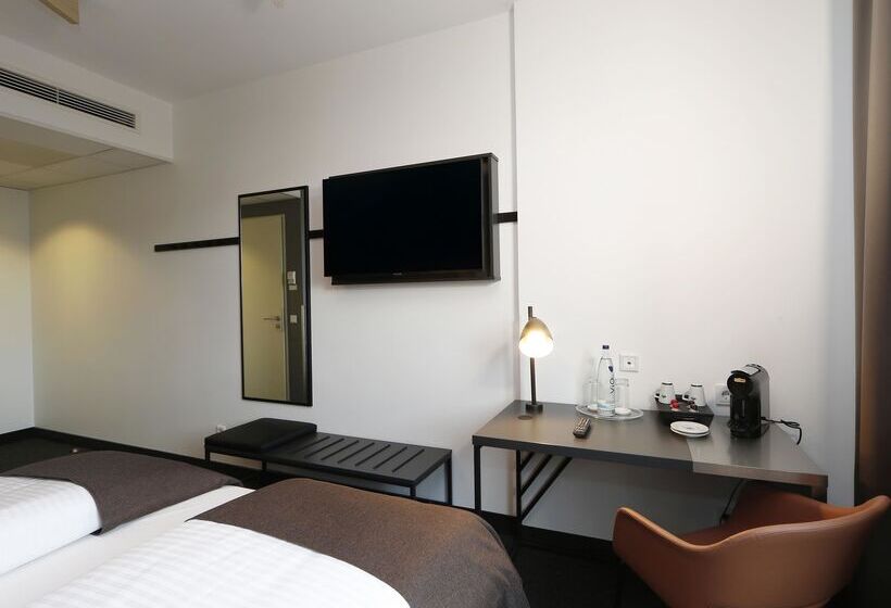 B&B Hotel Berlin City Ost