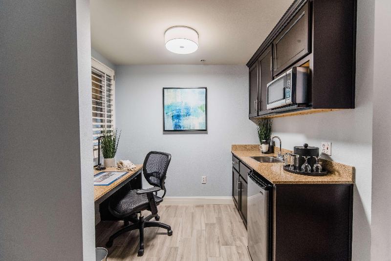 فندق Best Western Plus Manhattan Beach