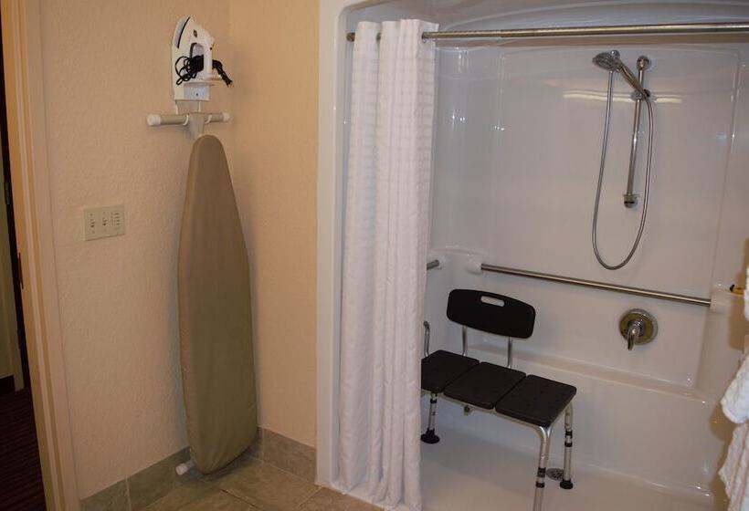 هتل Best Western Plus Strawberry Inn & Suites