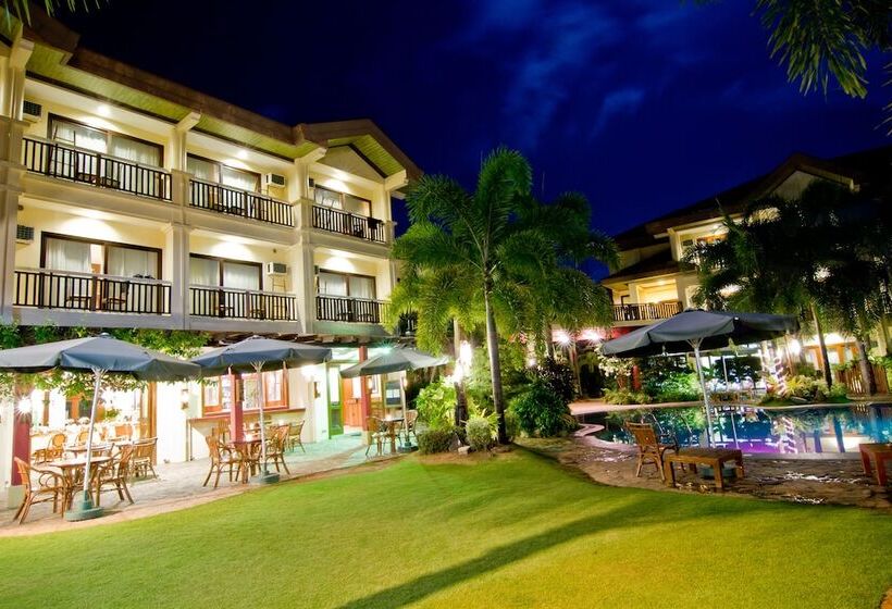 בית מלון כפרי Boracay Tropics Resort