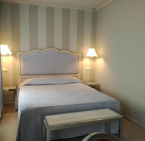 فندق Bufon De Arenillas