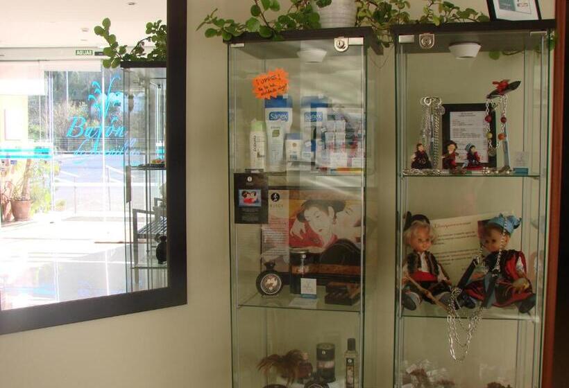 فندق Bufon De Arenillas