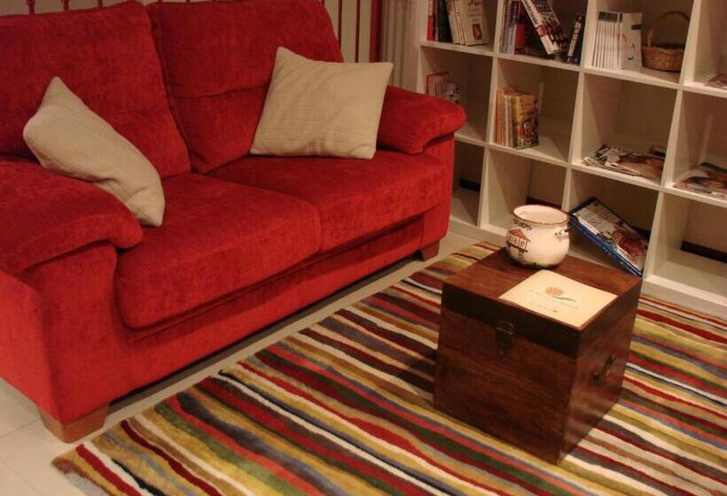 فندق Bufon De Arenillas