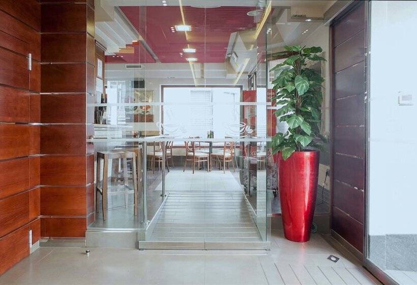 هتل Castilla Guerrero