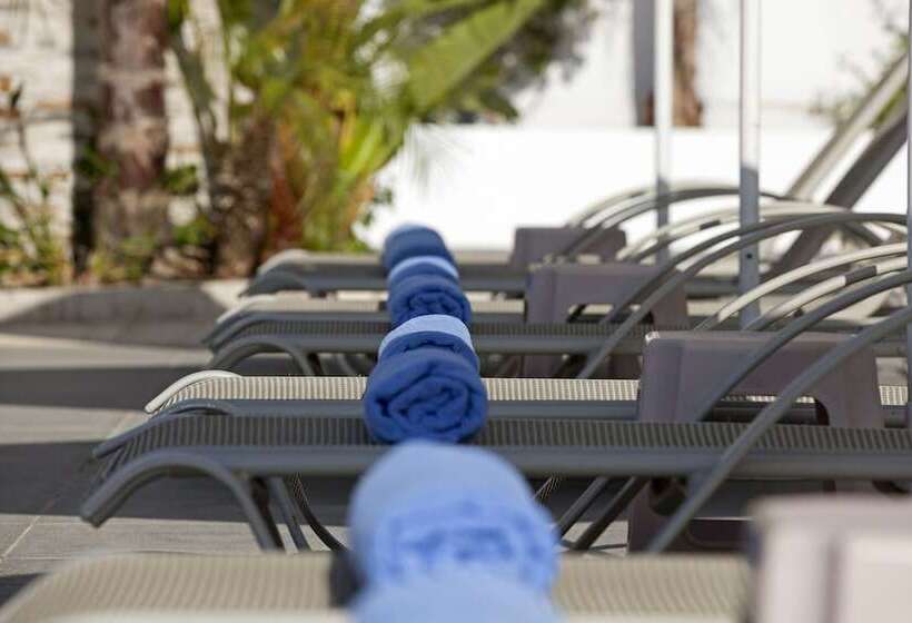 Отель Christofinia