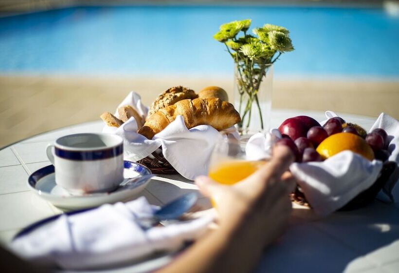 בית מלון כפרי Colombo