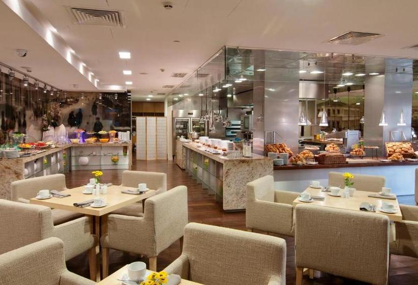 هتل Crowne Plaza Moscow World Trade Centre, An Ihg