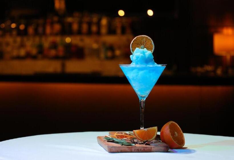 هتل Danat Jebel Dhanna Resort