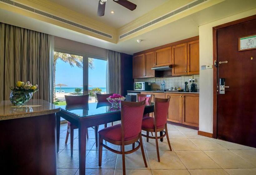 هتل Danat Jebel Dhanna Resort