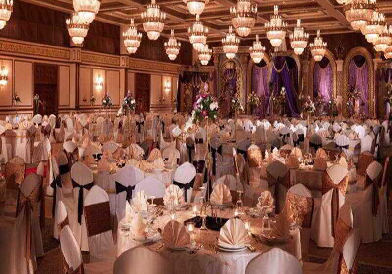 هتل Danat Jebel Dhanna Resort