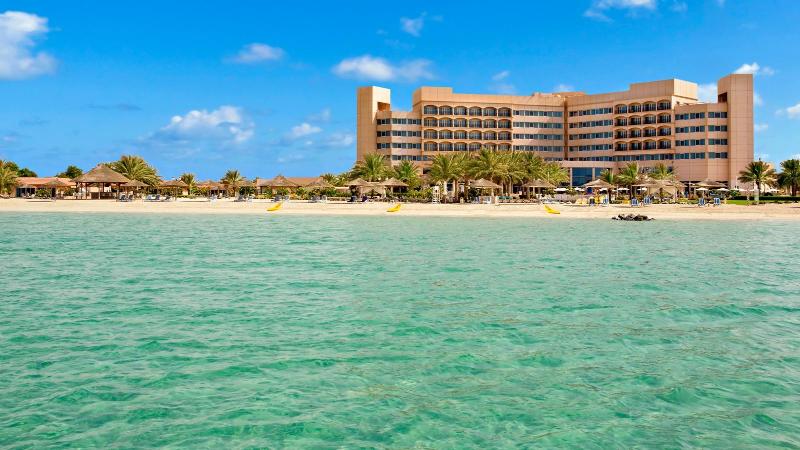 هتل Danat Jebel Dhanna Resort