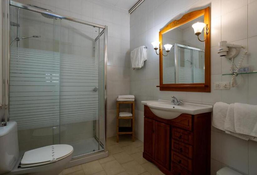 هتل De Camprodón