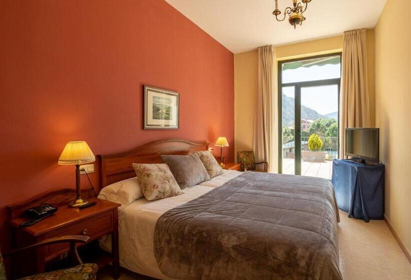 هتل De Camprodón