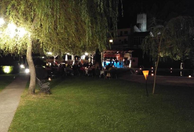 هتل De Camprodón