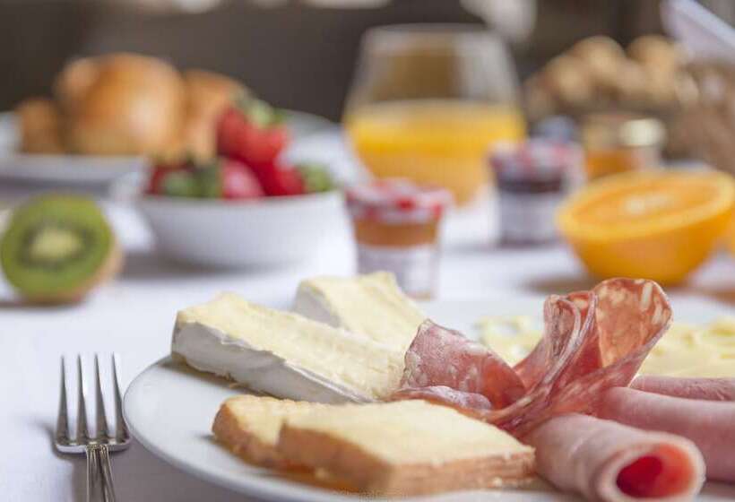 בית מלון כפרי De L Univers