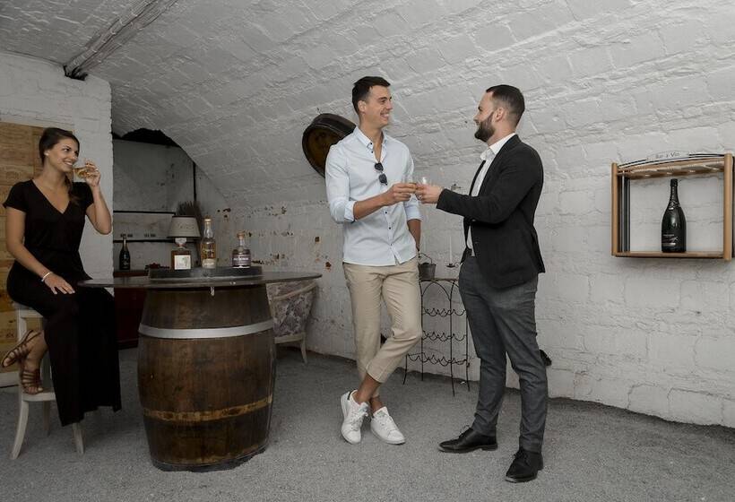 בית מלון כפרי De L Univers