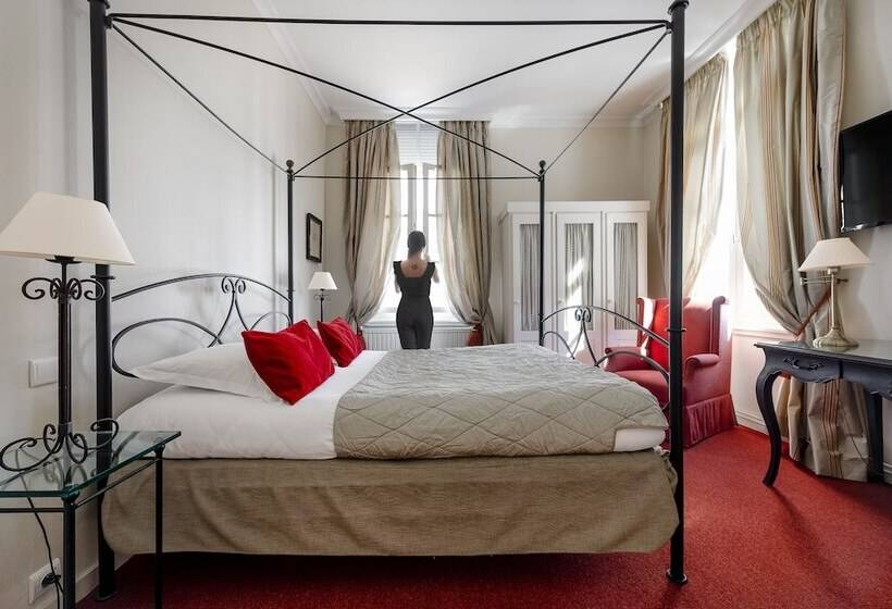 בית מלון כפרי De L Univers