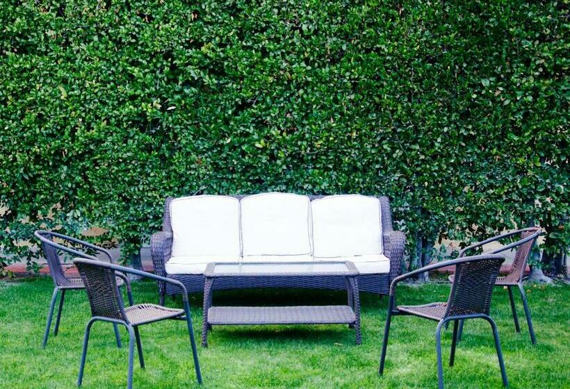 فندق Delos Reyes Palm Springs