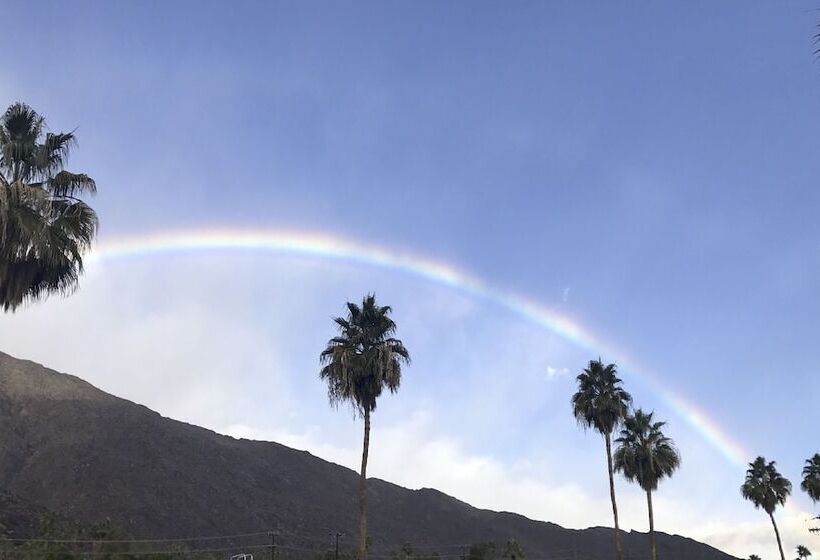 فندق Delos Reyes Palm Springs