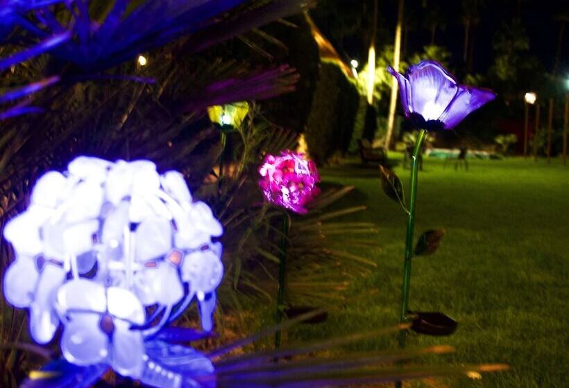 فندق Delos Reyes Palm Springs