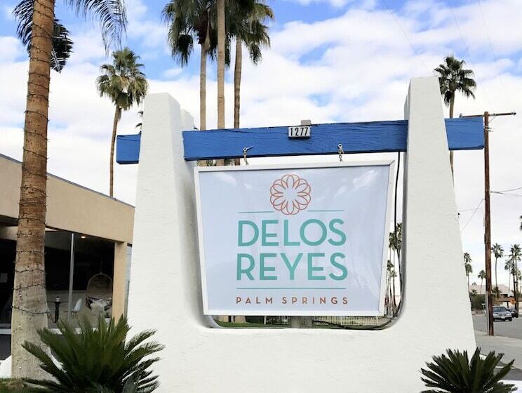 فندق Delos Reyes Palm Springs