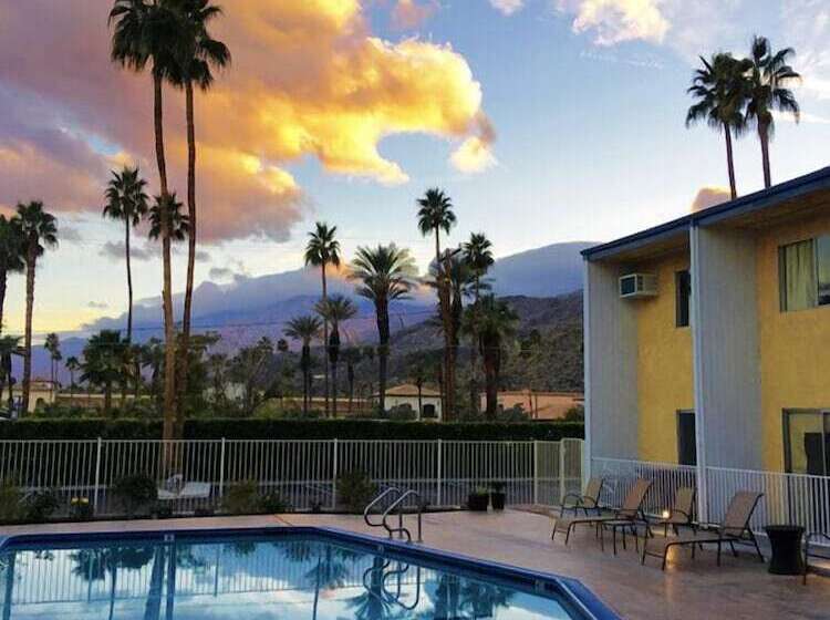 فندق Delos Reyes Palm Springs