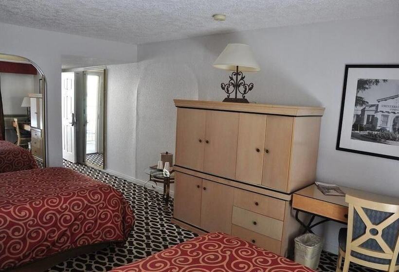 فندق Delos Reyes Palm Springs