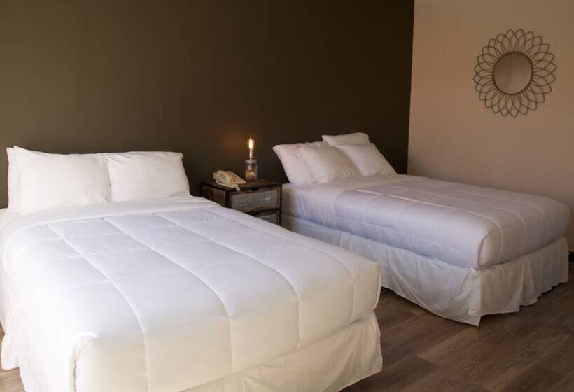 فندق Delos Reyes Palm Springs