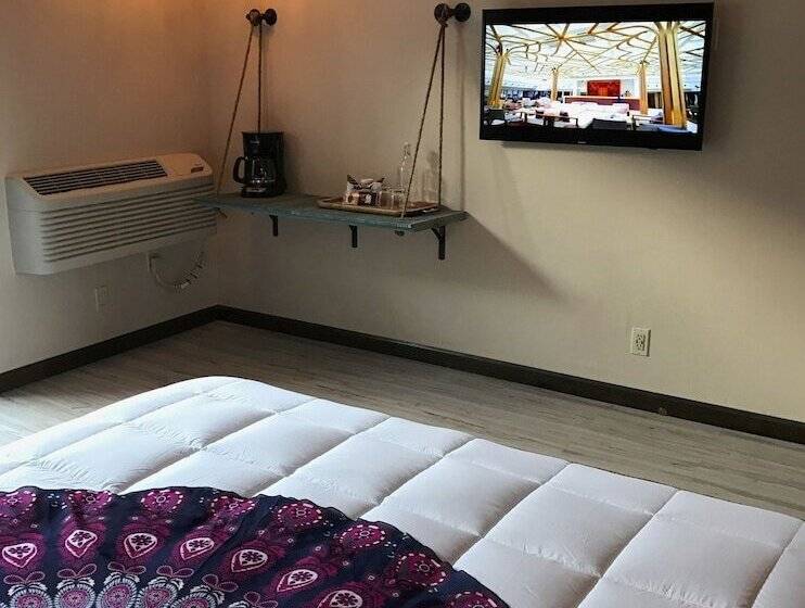 فندق Delos Reyes Palm Springs