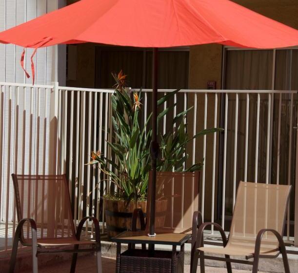 فندق Delos Reyes Palm Springs