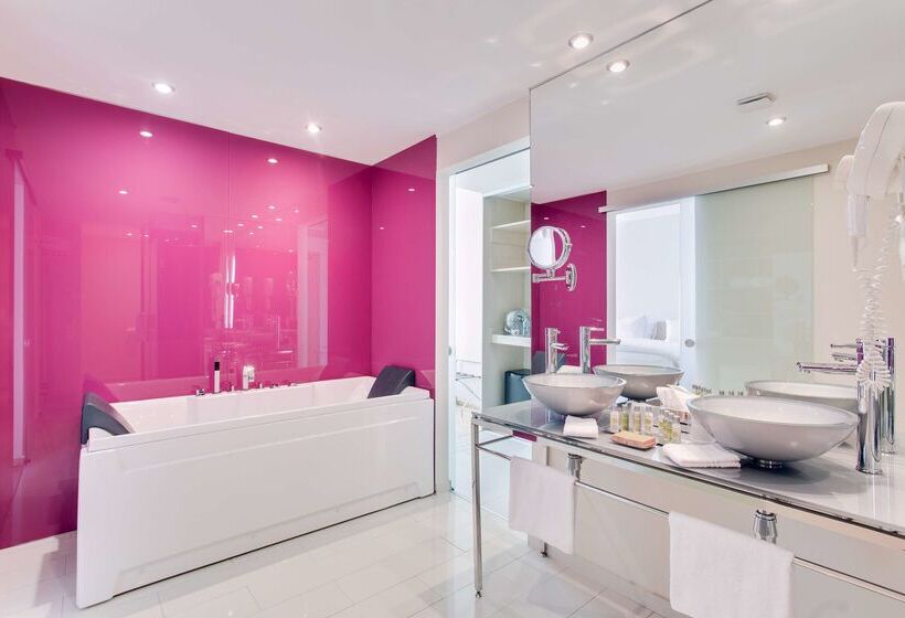 فندق Doubletree By Hilton Cluj – City Plaza