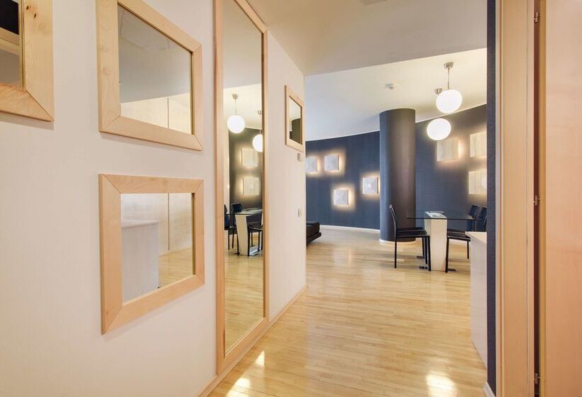 فندق Doubletree By Hilton Cluj – City Plaza