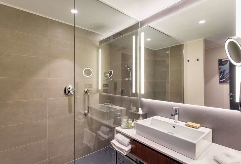 فندق Doubletree By Hilton Cluj – City Plaza