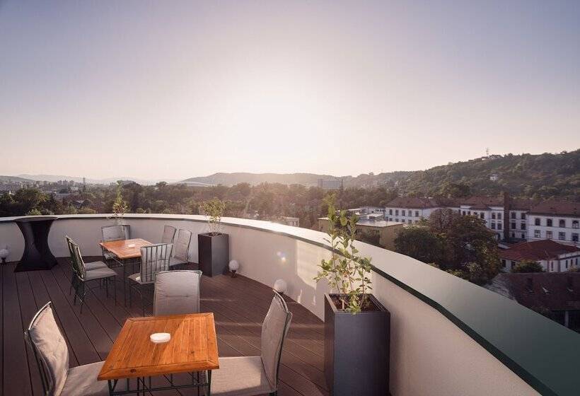 فندق Doubletree By Hilton Cluj – City Plaza