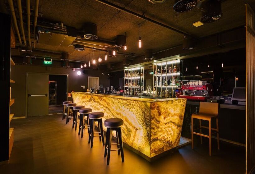 فندق Doubletree By Hilton Cluj – City Plaza