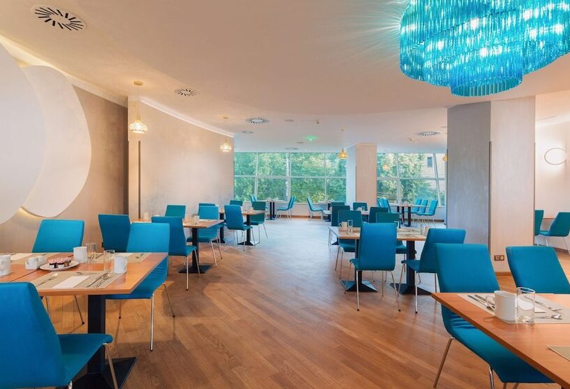 فندق Doubletree By Hilton Cluj – City Plaza