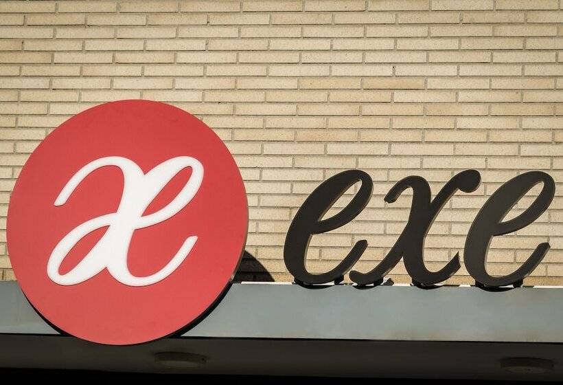 Отель Exe Barcelona Gate