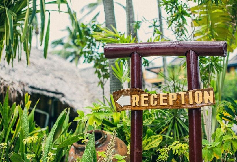 هتل Fridays Boracay Resort