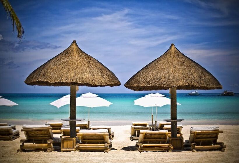 هتل Fridays Boracay Resort