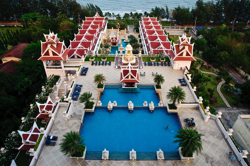 Отель Grand Pacific Sovereign Resort & Spa