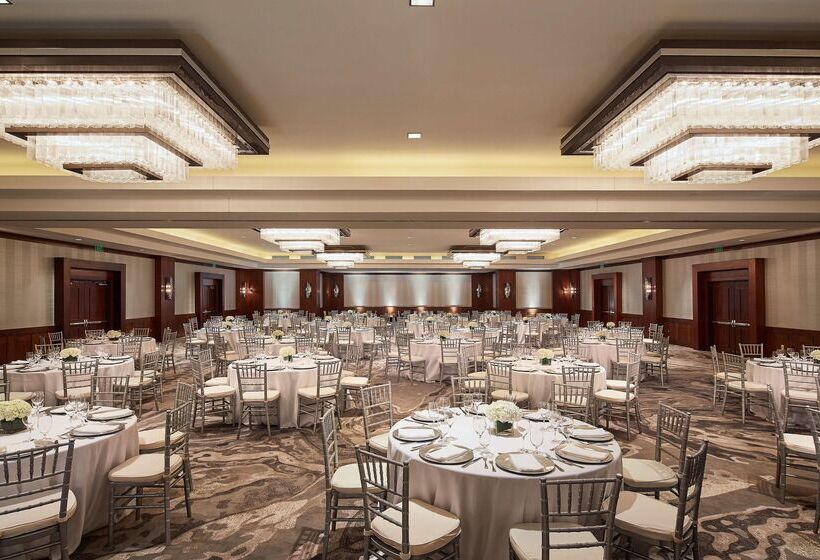 هتل The Highland Dallas, Curio Collection By Hilton