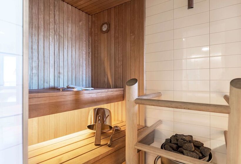 ホテル Hilton Helsinki Airport