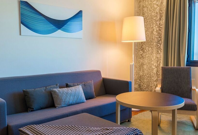 ホテル Hilton Helsinki Airport