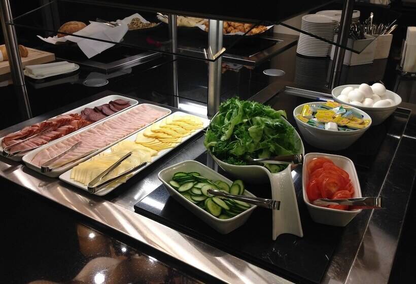 ホテル Hilton Helsinki Airport