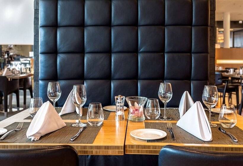 ホテル Hilton Helsinki Airport